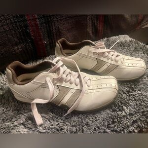 Sketchers Urbantrack Running Shoes